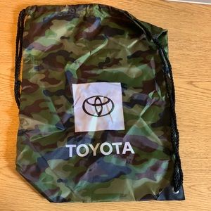 💖 green & brown camouflage print drawstring travel backpack